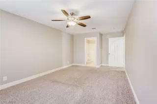 Photo #5: 2432947 Listing