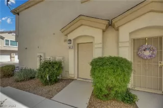 Photo #3: 2432959 Listing