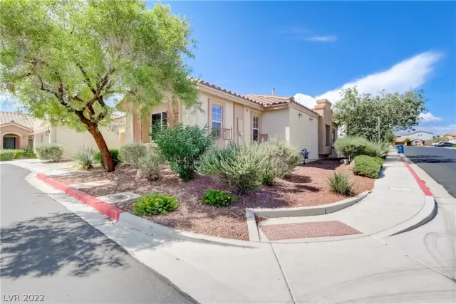 MLS: 2432967 Condo For Sale