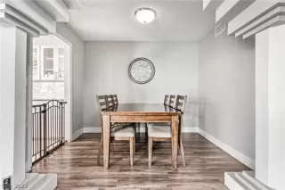 Photo #4: 2432969 Listing