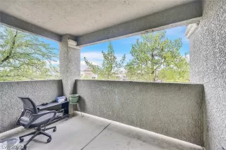 Photo #5: 2432971 Listing 