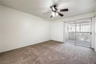 Photo #6: 2433019 Listing 