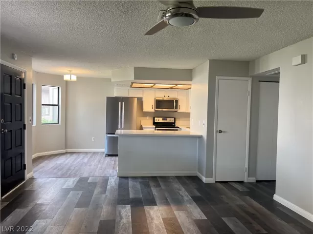 MLS: 2433079 Condo For Sale