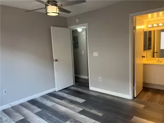 Photo #6: 2433079 Listing 