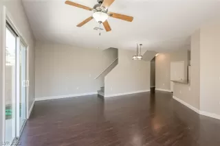 Photo #6: 2433093 Listing