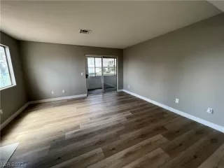 Photo #1: 2433102 Listing