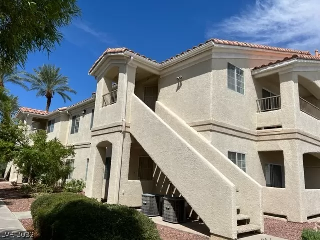 MLS: 2433112 Condo For Sale