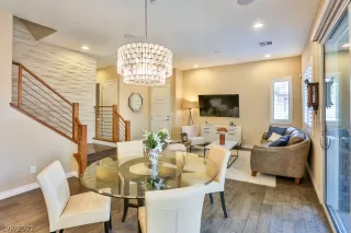 Photo #6: 2433175 Listing 