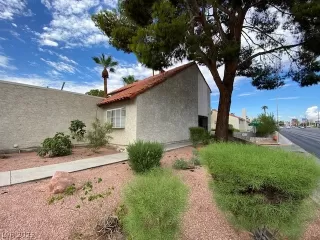 Photo #1: 2433193 Listing 