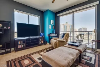 Photo #6: 2433206 Listing 