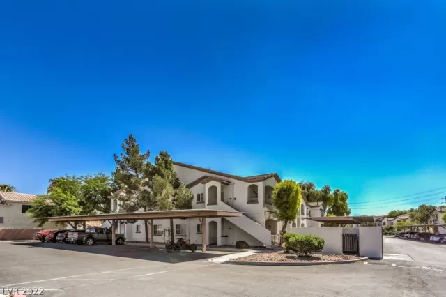 MLS: 2433217 Condo For Sale