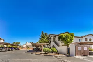 Photo #1: 2433217 Listing