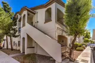 Photo #2: 2433217 Listing