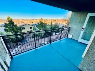 Photo #6: 2433222 Listing