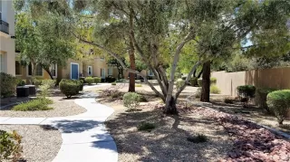 Photo #2: 2433233 Listing 
