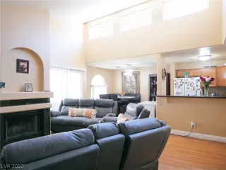 Photo #1: 2433297 Listing 