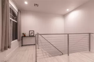 Photo #3: 2433303 Listing 