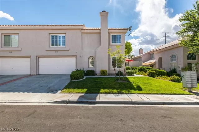 MLS: 2433354 Condo For Sale