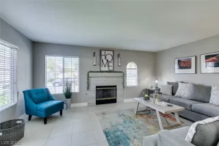 Photo #4: 2433354 Listing 