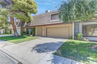 Photo #2: 2433371 Listing