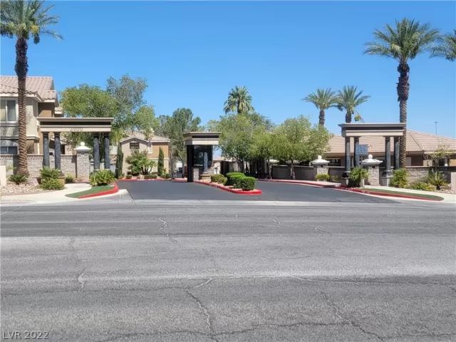 MLS: 2433376 Condo For Sale