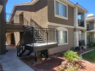 Photo #2: 2433376 Listing 