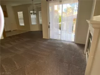 Photo #5: 2433382 Listing 