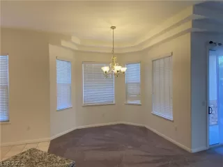 Photo #6: 2433382 Listing 