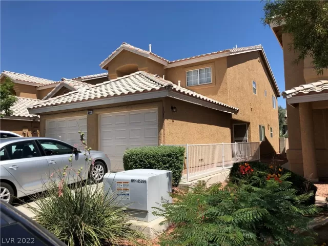 MLS: 2433384 Condo For Sale