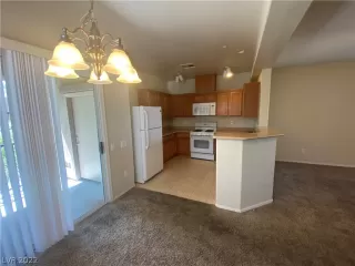 Photo #3: 2433406 Listing 