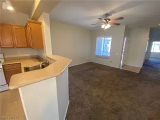 Photo #5: 2433406 Listing 