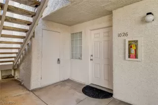 Photo #2: 2433416 Listing