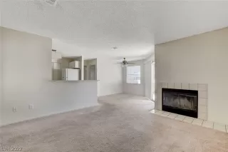 Photo #3: 2433416 Listing