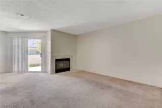 Photo #6: 2433416 Listing