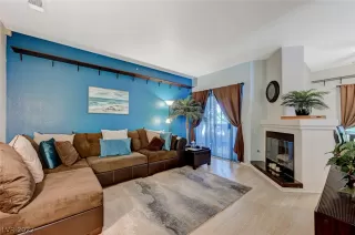 Photo #2: 2433446 Listing