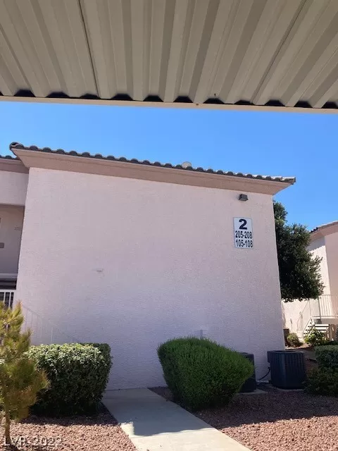 MLS: 2433468 Condo For Sale