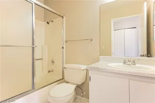 Photo #3: 2433470 Listing