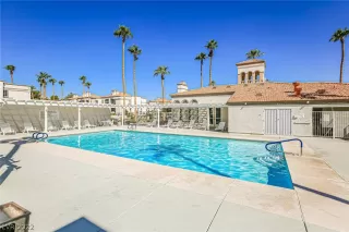 Photo #6: 2433470 Listing