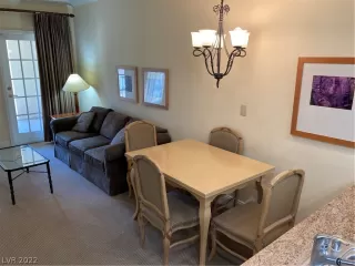 Photo #1: 2433486 Listing 