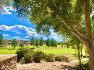 Photo #3: 2433497 Listing