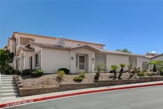 Photo #2: 2433573 Listing