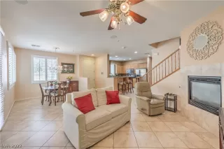 Photo #5: 2433608 Listing 