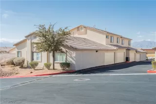 Photo #2: 2433685 Listing 