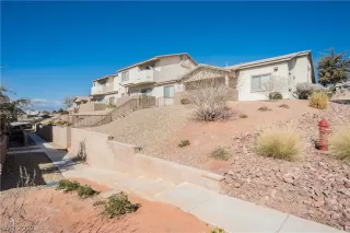 Photo #4: 2433685 Listing 