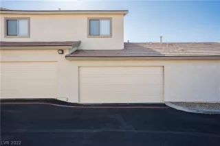 Photo #5: 2433685 Listing 