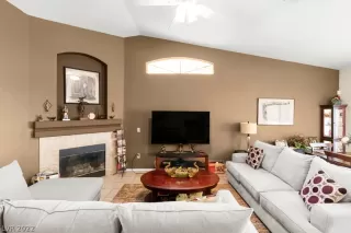 Photo #1: 2433721 Listing