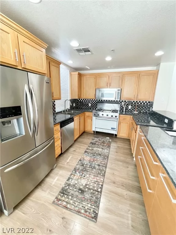 MLS: 2433725 Condo For Sale