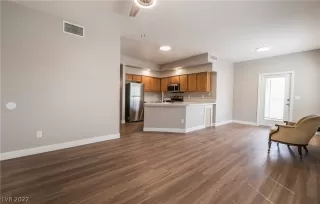 Photo #6: 2433735 Listing 