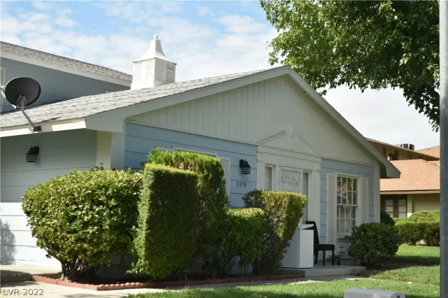 MLS: 2433814 Condo For Sale