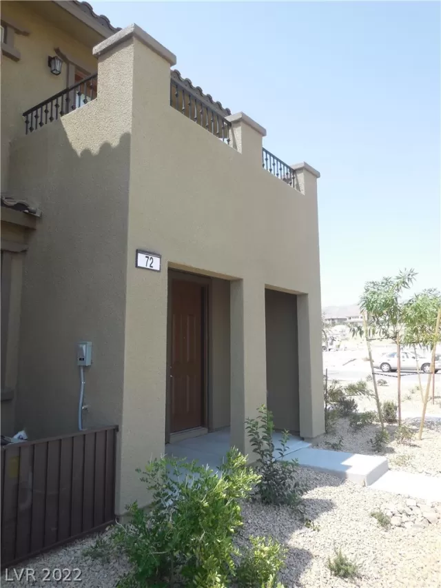 MLS: 2433819 Condo For Sale